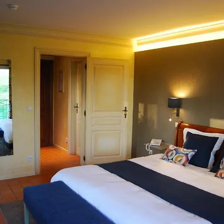 Hostellerie Gilain Отель